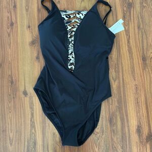 NWT Vix BLEU ROD BEATTIE black with leopard knotted front and back detail. Size